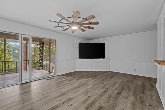 32 Lakeshore Drive, Little Rock, AR 72204