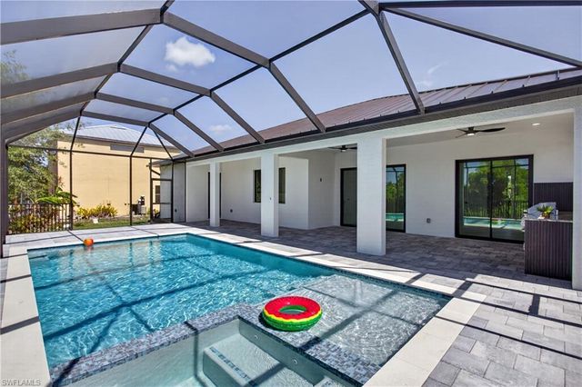 2836 SW 1st TER, Cape Coral, FL 33991