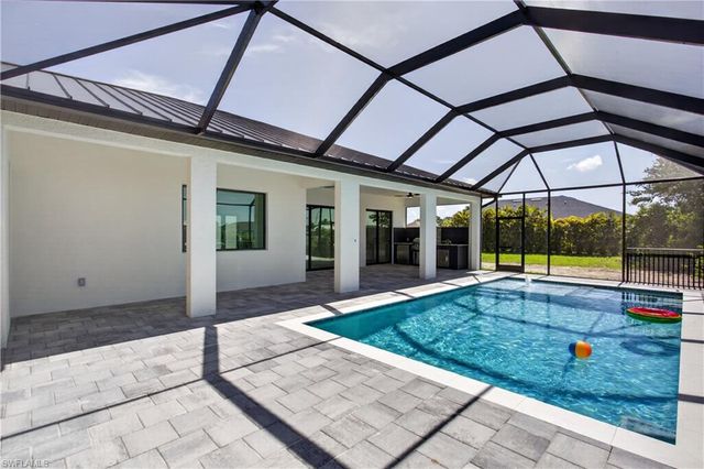 2836 SW 1st TER, Cape Coral, FL 33991