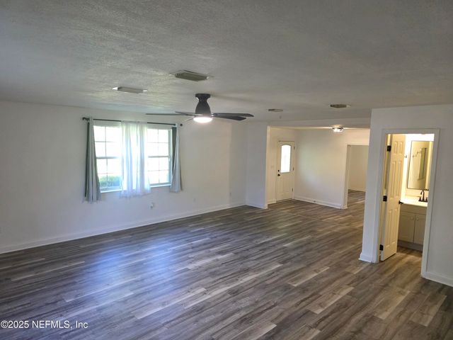 54038 CHARLES Street, Callahan, FL 32011