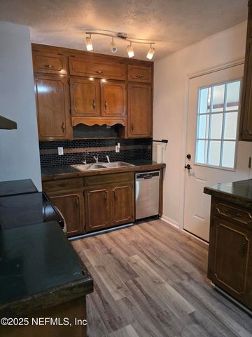 54038 CHARLES Street, Callahan, FL 32011