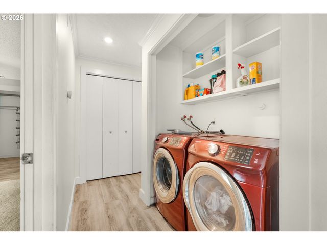 859 Ne KATHRYN St, Hillsboro, OR 97124