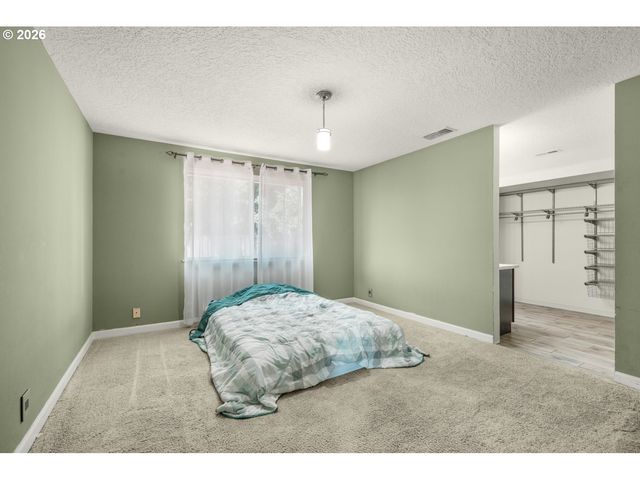 859 Ne KATHRYN St, Hillsboro, OR 97124
