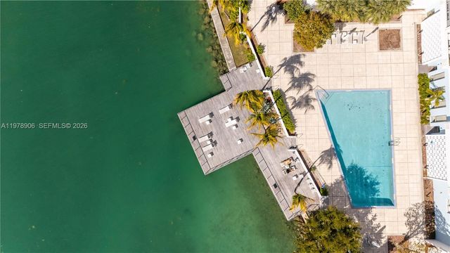 3 Island Ave 08L, Miami Beach, FL 33139