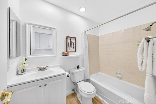 17 Clove Blossom, Irvine, CA 92604