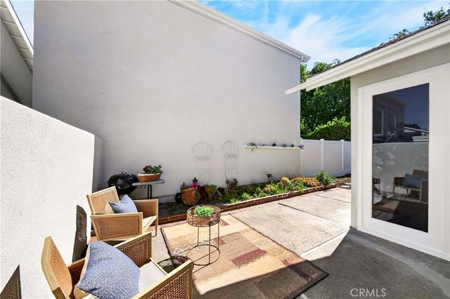 17 Clove Blossom, Irvine, CA 92604