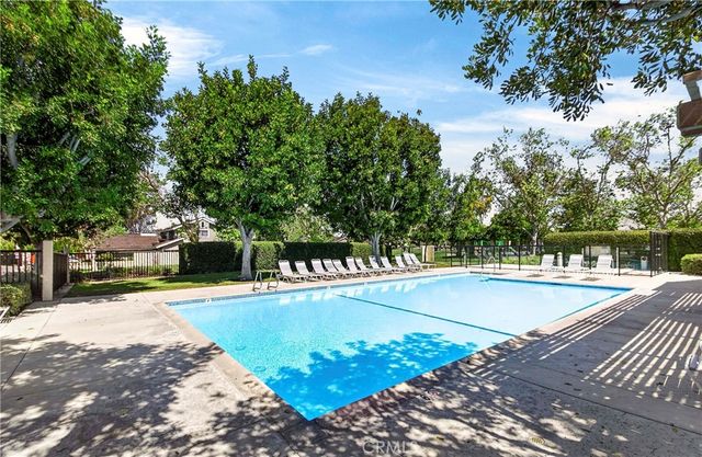 17 Clove Blossom, Irvine, CA 92604