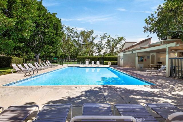 17 Clove Blossom, Irvine, CA 92604