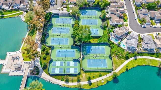 17 Clove Blossom, Irvine, CA 92604