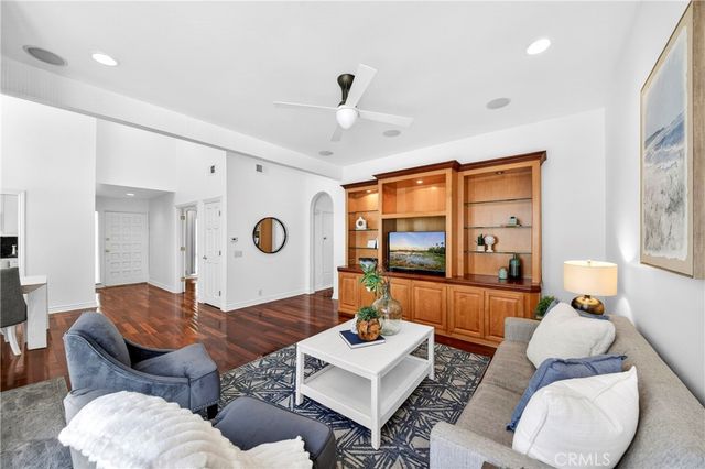 17 Clove Blossom, Irvine, CA 92604