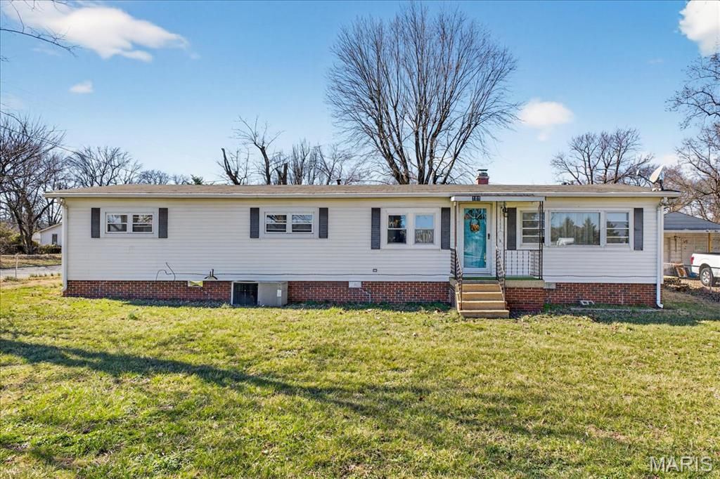 101 N Ruby Lane, Fairview Heights, IL 62208