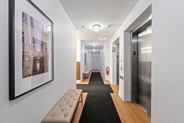 2217 W Madison Street 413, Chicago, IL 60612