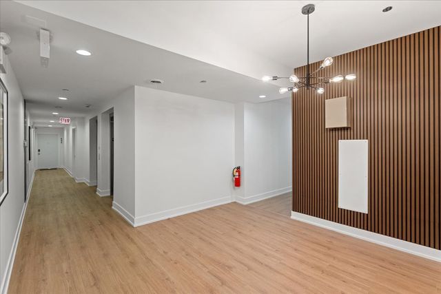 2217 W Madison Street 413, Chicago, IL 60612