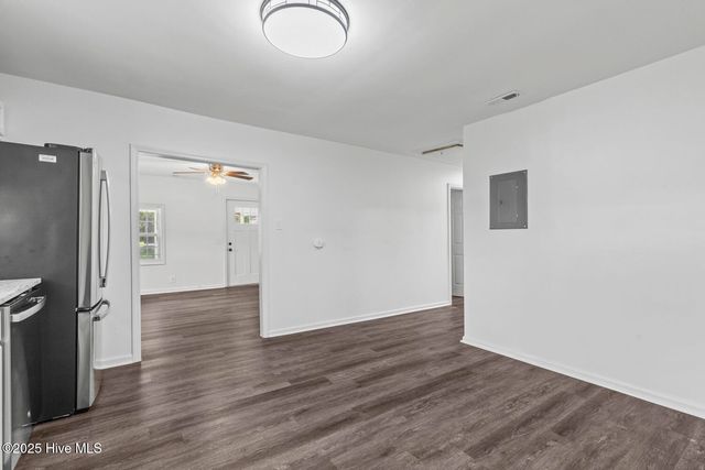 106 Rodeo Lane, Jacksonville, NC 28540
