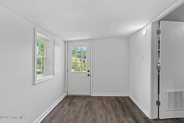 106 Rodeo Lane, Jacksonville, NC 28540