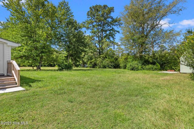 106 Rodeo Lane, Jacksonville, NC 28540