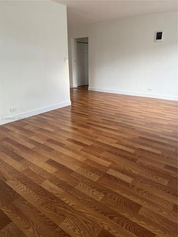 2220 Calais Dr 4, Miami Beach, FL 33141