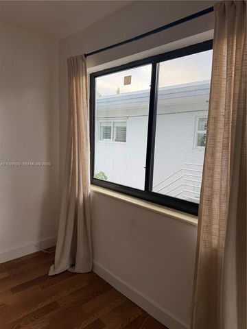 2220 Calais Dr 4, Miami Beach, FL 33141