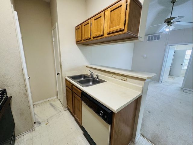 4113 Esters Road 603, Irving, TX 75038