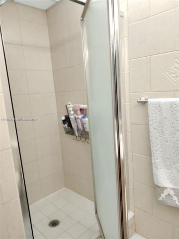 452 Flanders J 452, Delray Beach, FL 33484