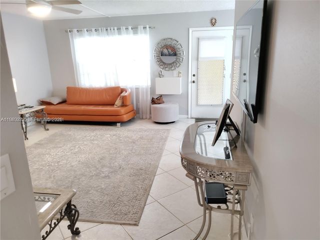 452 Flanders J 452, Delray Beach, FL 33484