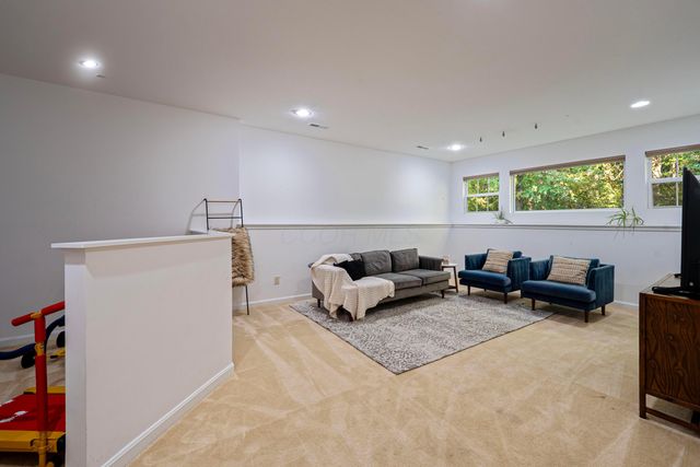 2942 Clark State Crossing, Blacklick, OH 43004