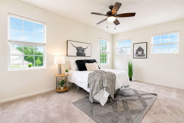 1426 Carylake Circle, Columbus, OH 43240