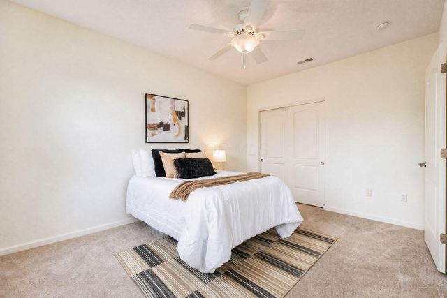 1426 Carylake Circle, Columbus, OH 43240