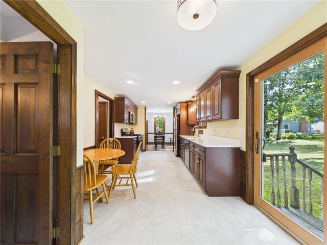 119 Park View Avenue, Warwick, RI 02888