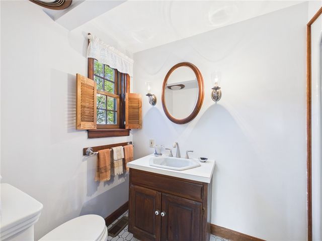 119 Park View Avenue, Warwick, RI 02888