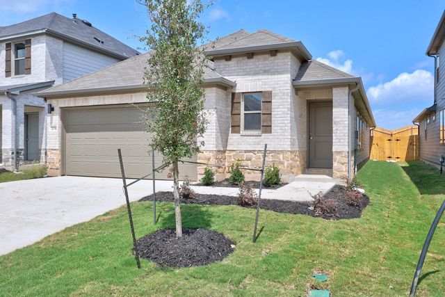 204 Hornet ST, Elgin, TX 78621