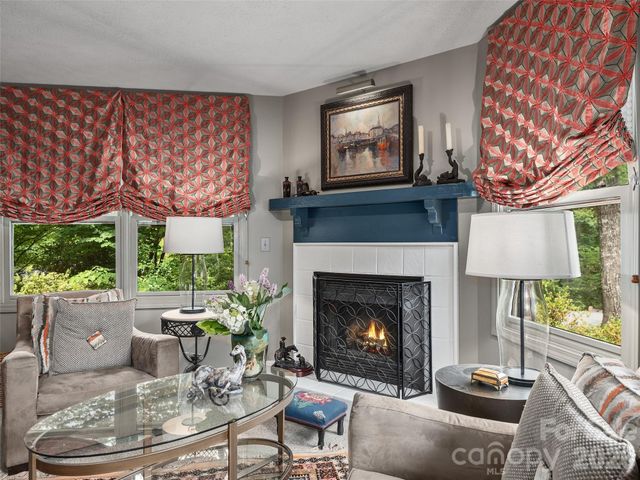 122 Brandon Road, Hendersonville, NC 28739