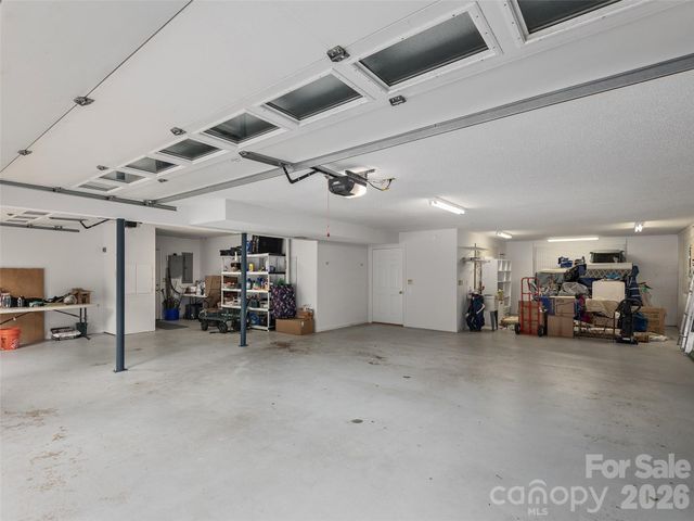 122 Brandon Road, Hendersonville, NC 28739