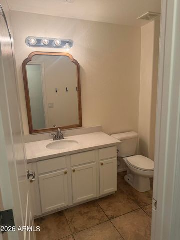 3769 E KERRY Lane, Phoenix, AZ 85050