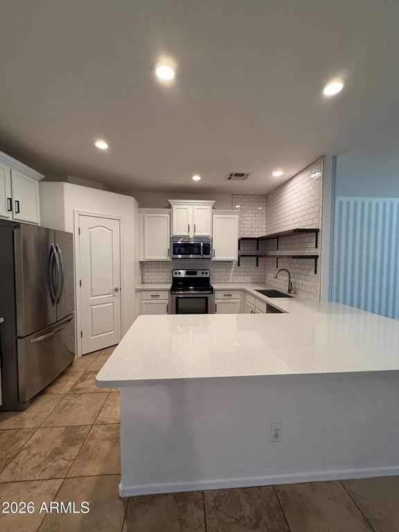 3769 E KERRY Lane, Phoenix, AZ 85050 — photo 3