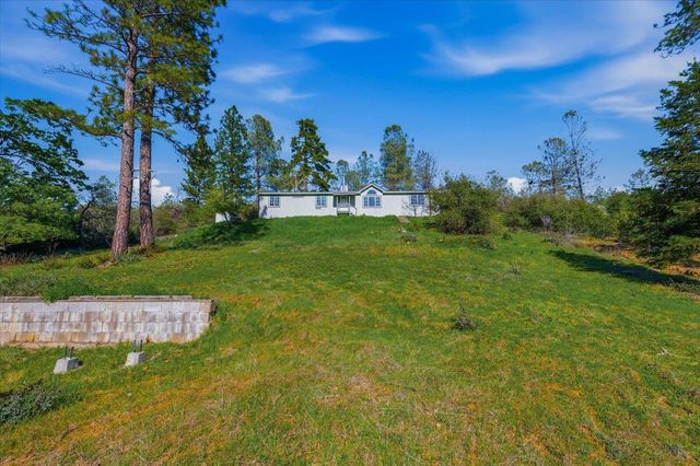 13511 McCarter Way, Grass Valley, CA 95949