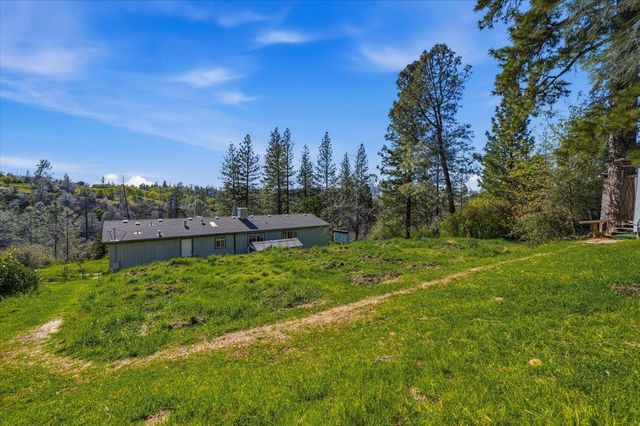13511 McCarter Way, Grass Valley, CA 95949