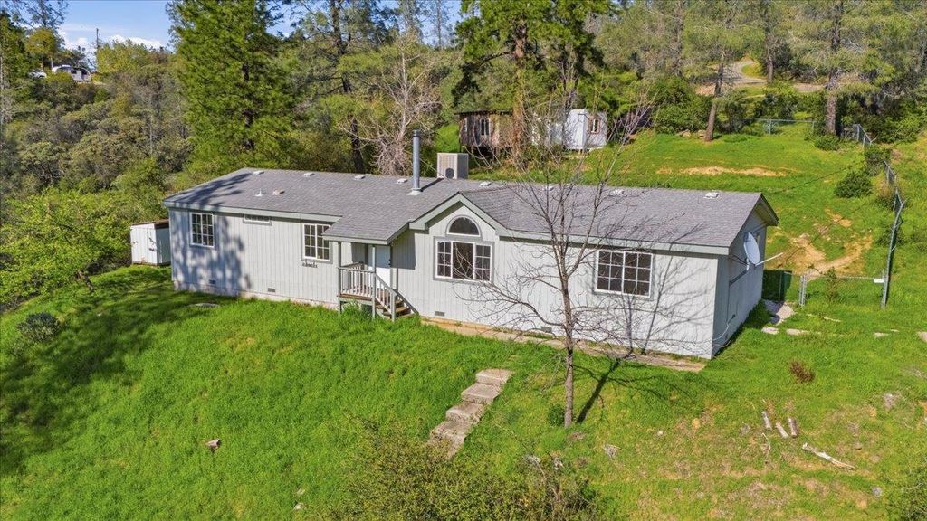 13511 McCarter Way, Grass Valley, CA 95949