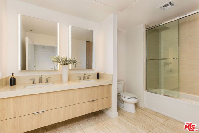 8500 Burton Way 806, Los Angeles, CA 90048