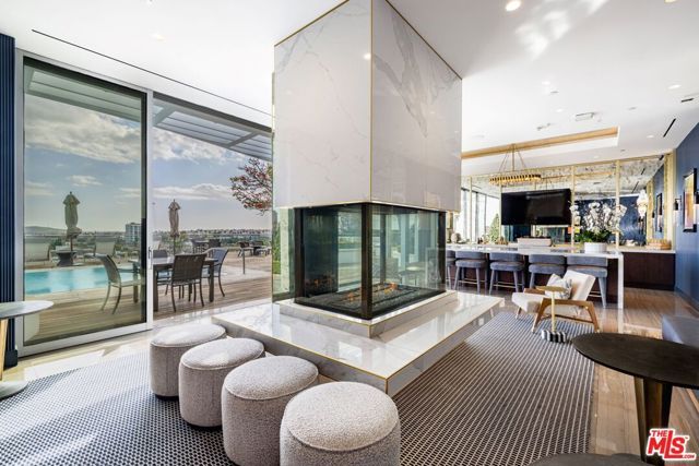 8500 Burton Way 806, Los Angeles, CA 90048