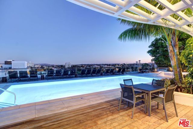 8500 Burton Way 806, Los Angeles, CA 90048