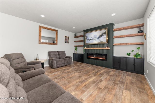 2119 W Malad AVE, Post Falls, ID 83854