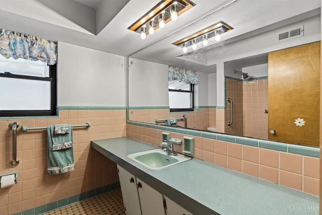 7349 Miami Avenue, Madeira, OH 45243