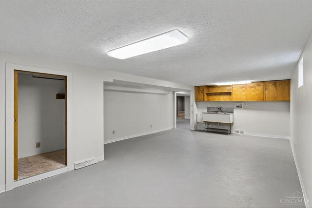 7349 Miami Avenue, Madeira, OH 45243