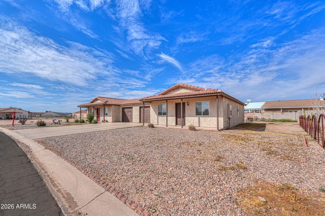 8210 W CONCORDIA Drive, Arizona City, AZ 85123