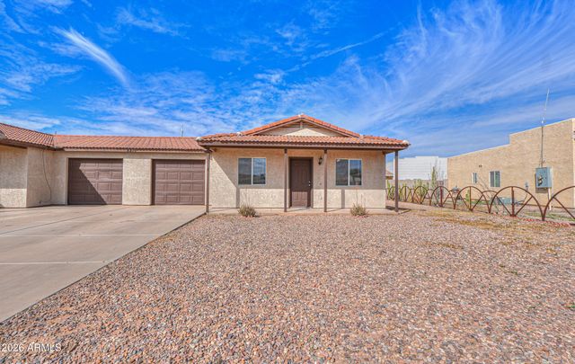 8210 W CONCORDIA Drive, Arizona City, AZ 85123