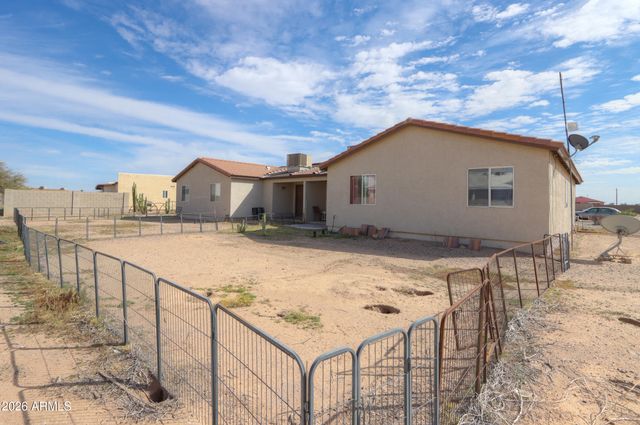 8210 W CONCORDIA Drive, Arizona City, AZ 85123