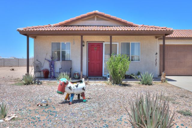 8210 W CONCORDIA Drive, Arizona City, AZ 85123