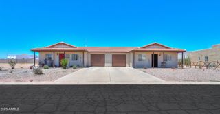 8210 W CONCORDIA Drive, Arizona City, AZ 85123