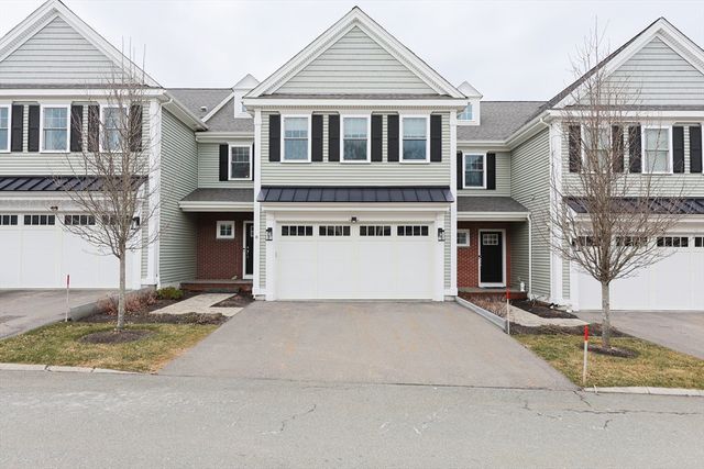 8 Riverstone Way 8, Franklin, MA 02038